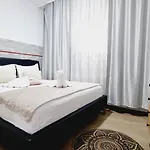 Pensiune Kyd House Studiouri Si La 100 De M De Plaja Debarcader Eforie Nord