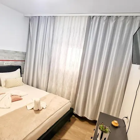 Guest house Kyd - Studiouri Si La 100m De Plaja Debarcader 3*
