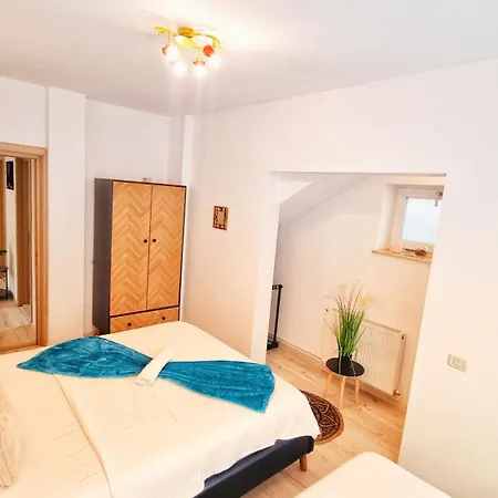 Kyd House Studiouri Si La 100 De M De Plaja Debarcader 3* Eforie Nord